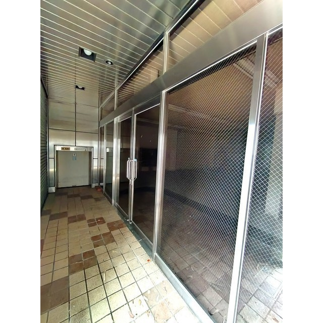 玉姓町1丁目2番地店舗のエントランス