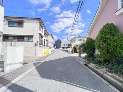 【前面道路含む現地写真】 | 星田7丁目　売土地 | 前面道路の幅員は　約5.0ｍです！車の出入りもラクラクです！