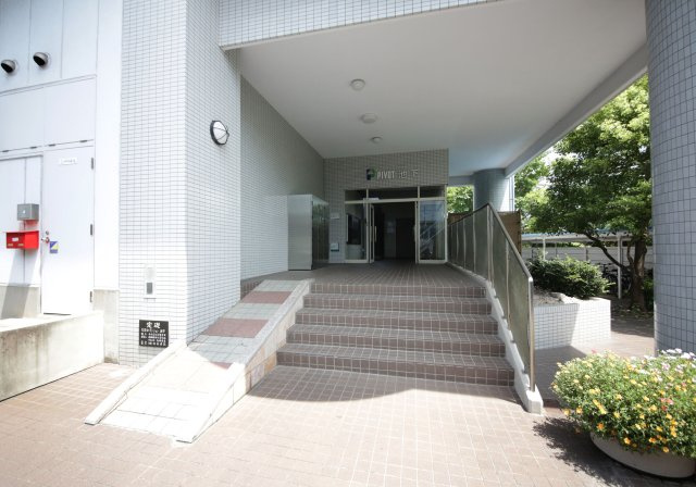 ピボットマンション池下のエントランス