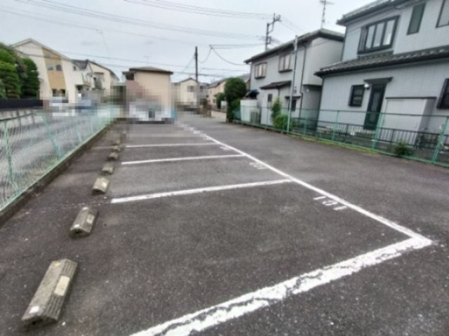 みやうちハイツの駐車場|駐車場完備です