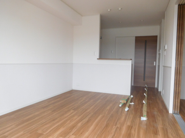 アルシオネ南条の居間・リビング