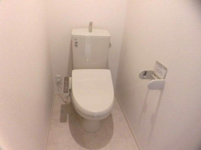 エスポアール・タカムラVのトイレ|シンプルで使いやすいトイレです