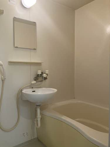 コーポ宮前の浴室|お風呂で日々の疲れを落としましょう