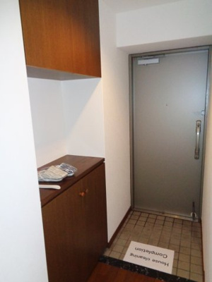 【玄関】 | アンビエント金剛東