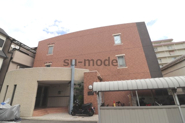 サンリット山本の外観
