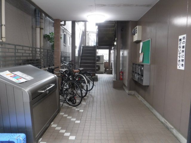 サンライフのエントランス