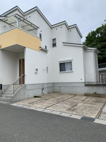  垂水区名谷町　中古戸建の駐車場|並列２台駐車可