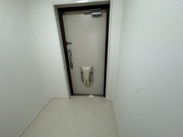 駅南ハイツの玄関