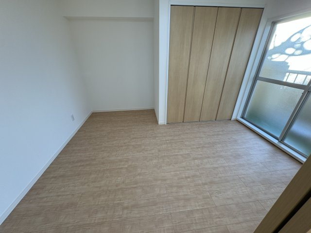 駅南ハイツの洋室