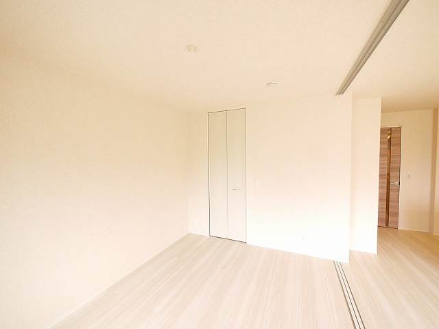 エディセジュールの寝室|使い勝手のいい寝室です