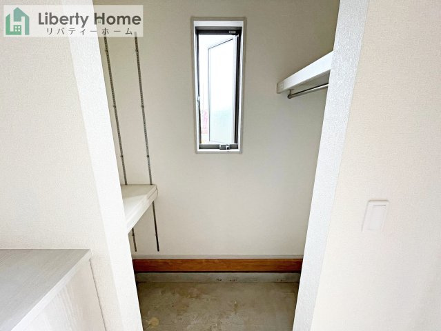 坂東市沓掛23-P1　2号棟　の収納