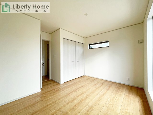 坂東市沓掛23-P1　2号棟　の寝室