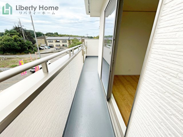 坂東市沓掛23-P1　2号棟　のバルコニー