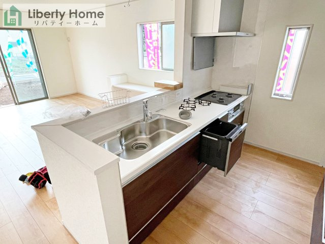 坂東市沓掛23-P1　2号棟　のキッチン