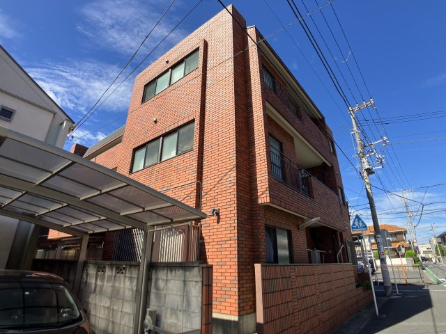 Y・ハヤシ・ビルド・市川の外観