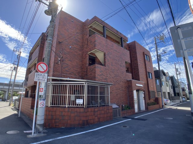 Y・ハヤシ・ビルド・市川の外観