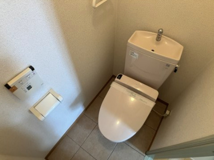 Y・ハヤシ・ビルド・市川のトイレ