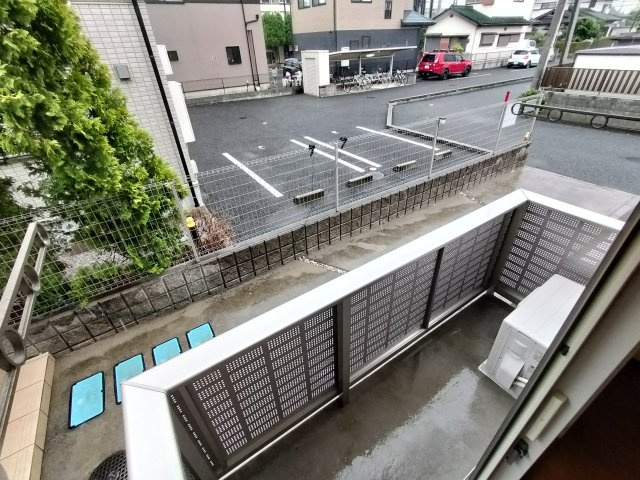 ベルクリア城南　のその他共用部分|暖かな日差しのふりそそぐバルコニー