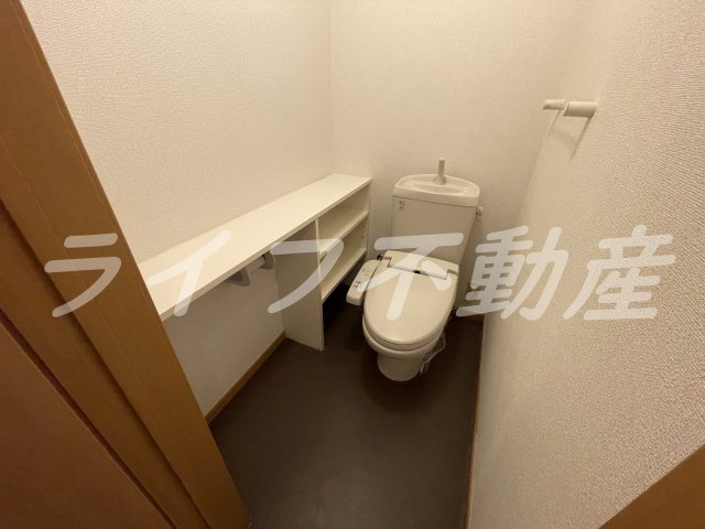 ブルック・コートA棟のトイレ|清潔感のあるトイレです
