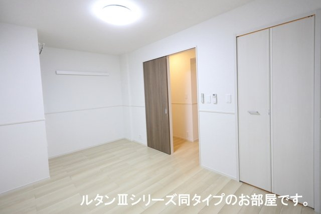 ピノ・フルールの内装|明るい色調の室内です