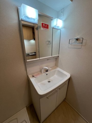 ルポ舞子弐番館の洗面所