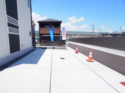 【駐車場】 | Blooming　Garden　中志和田　３号棟 | 並列駐車可能です◎
