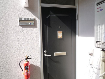 【玄関】 | メゾンオカミツB