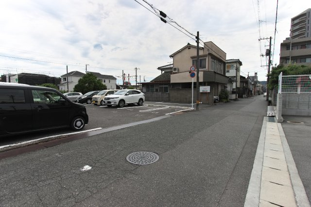 賀谷駐車場（広中町）の外観