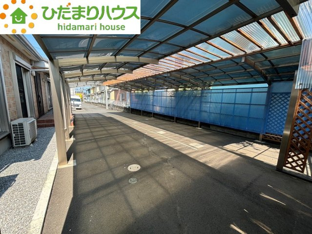 岩槻区加倉5丁目　中古一戸建ての駐車場