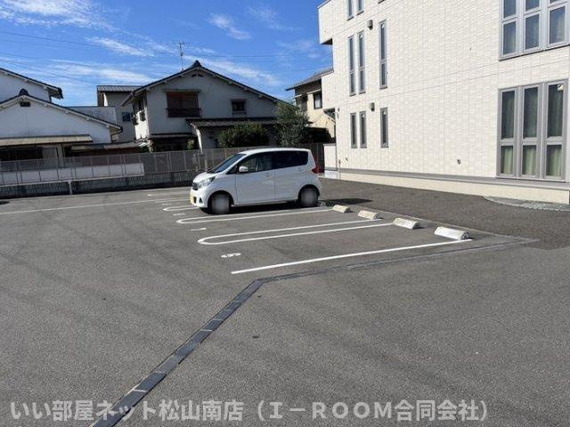 【駐車場】 | ラウレア