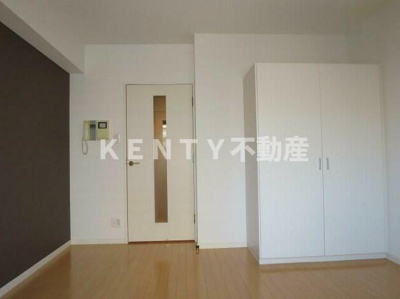 【居間・リビング】 | コンフォートタイム大森 | こちらのリビングで趣味の時間をお楽しみください