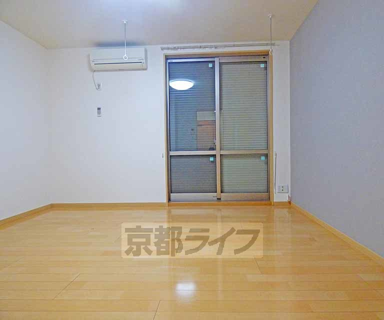 メゾンプラムの居間・リビング