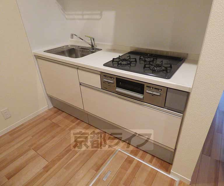 Ｃｈａｒｉｓ御所東のキッチン