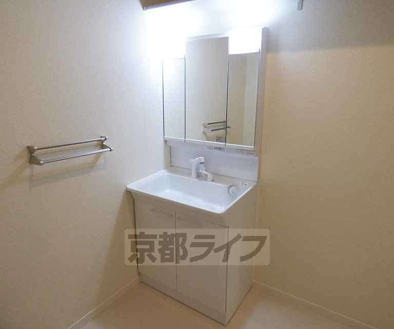 Ｃｈａｒｉｓ御所東の洗面所