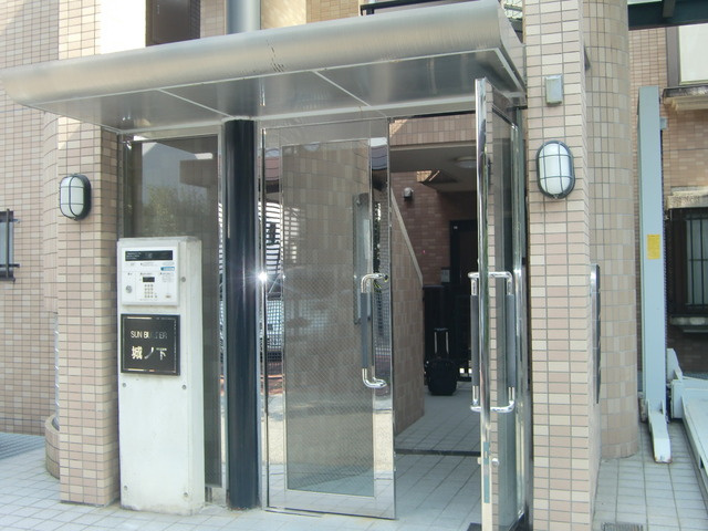 サンビルダー城ノ下のエントランス