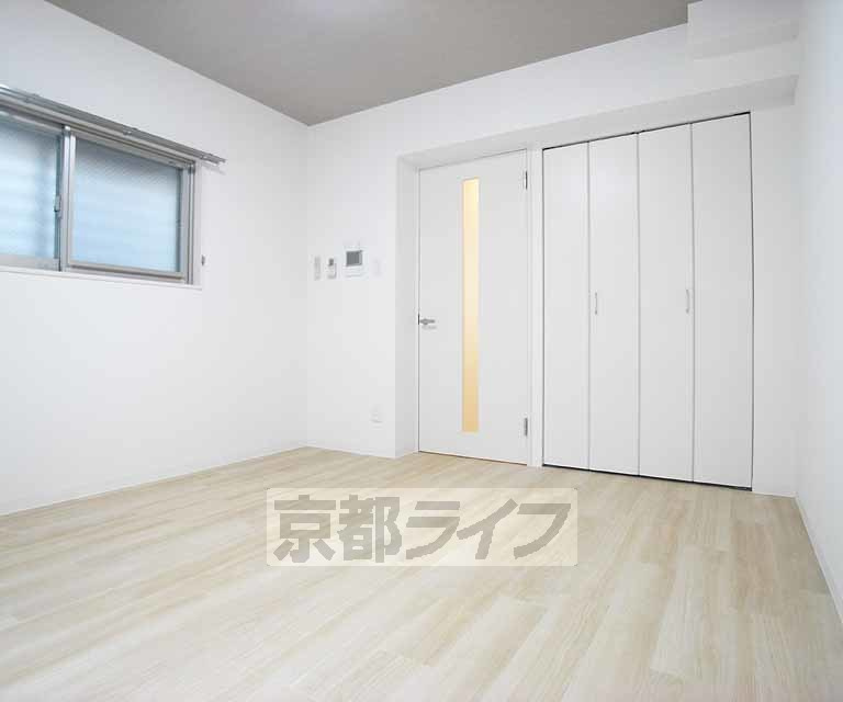 モナド　ｍｏｎａｄｏの居間・リビング