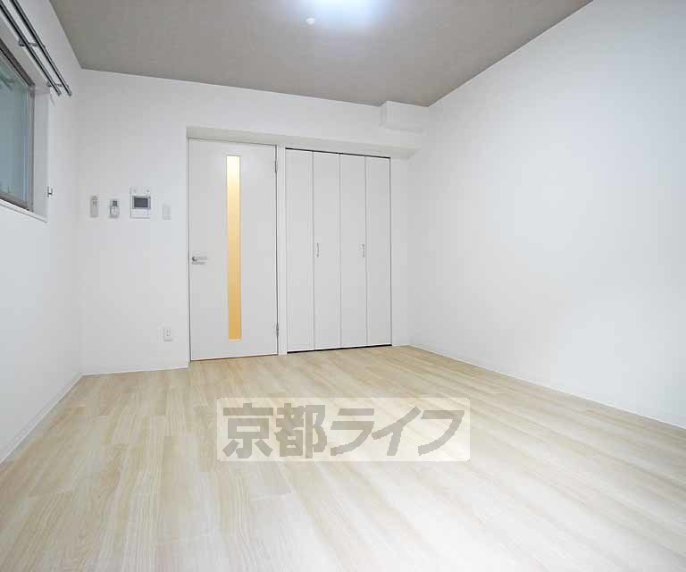 モナド　ｍｏｎａｄｏの居間・リビング