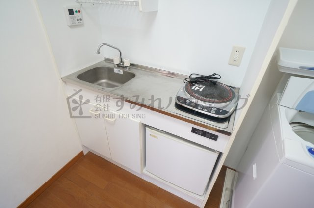 アドミール栄のキッチン|参考、同建物・反転間取りの号室