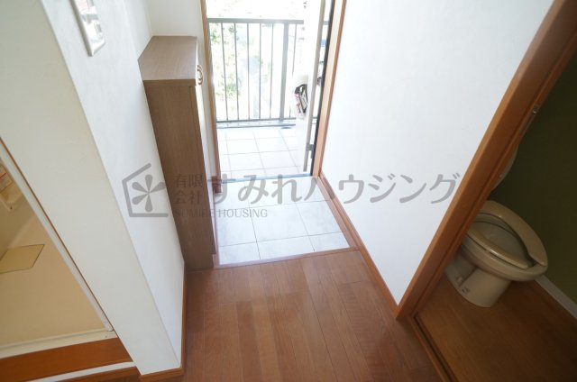 アドミール栄の玄関|参考、同建物・反転間取りの号室