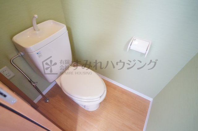 アドミール栄のトイレ|参考、同建物・反転間取りの号室