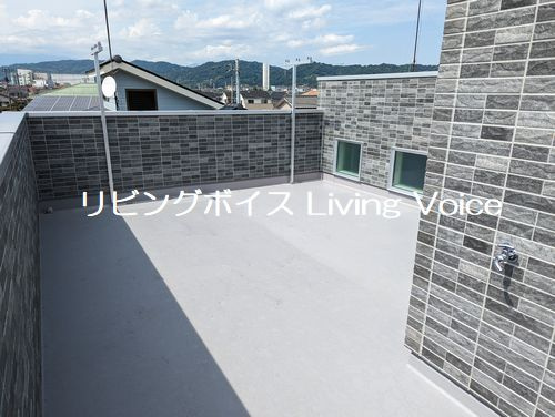 【バルコニー】 | 【仲介手数料０円】秦野市曽屋　中古一戸建て | 施工例　秦野市曽屋　中古一戸建て