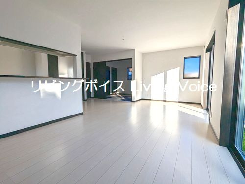 【居間・リビング】 | 【仲介手数料０円】秦野市曽屋　中古一戸建て | 施工例　秦野市曽屋　中古一戸建て