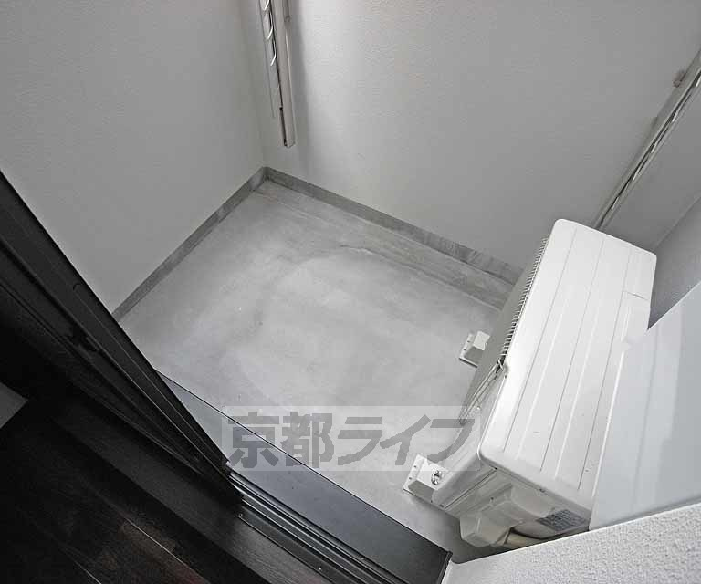 Ａｐｐａｒｔａｍｅｎｔｏ御所西のバルコニー