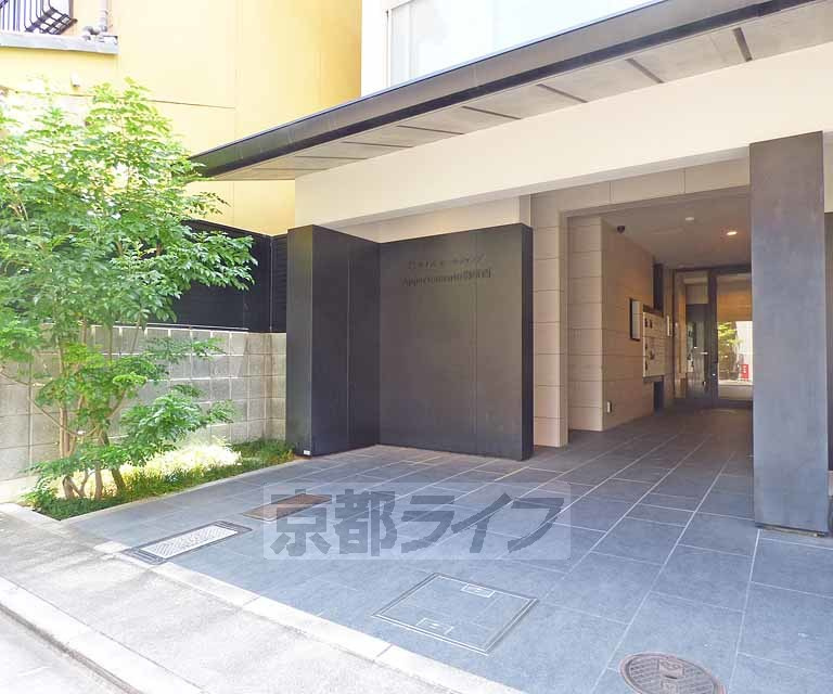 Ａｐｐａｒｔａｍｅｎｔｏ御所西のロビー