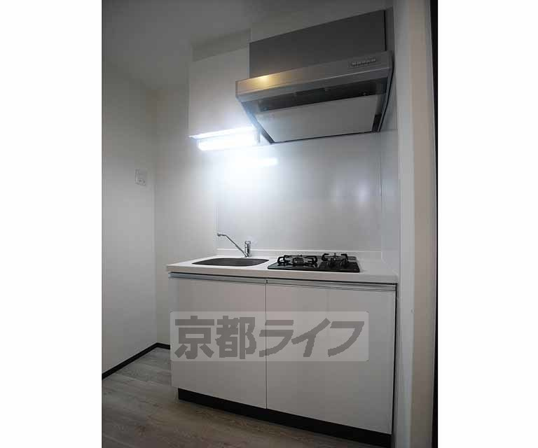 Ａｐｐａｒｔａｍｅｎｔｏ御所西のキッチン