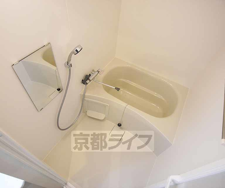 Ａｐｐａｒｔａｍｅｎｔｏ御所西の浴室