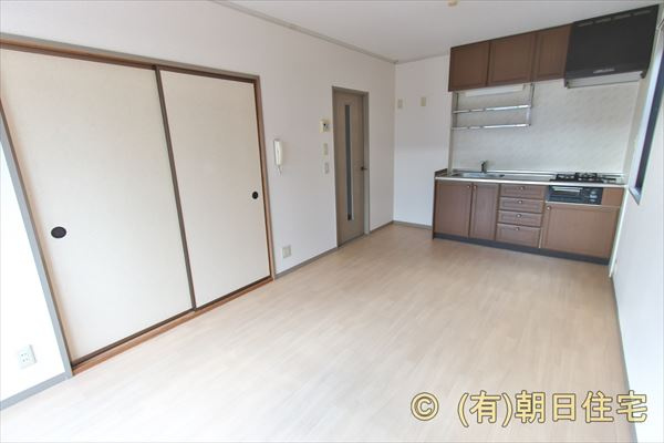 ニューセジュール中吉の居間・リビング