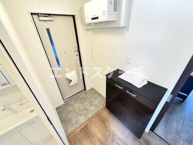 ウィングクレストの玄関|高崎、前橋、伊勢崎エリアのお部屋探しはエンドスケープまで！お客様の理想お聞かせ下さい♪