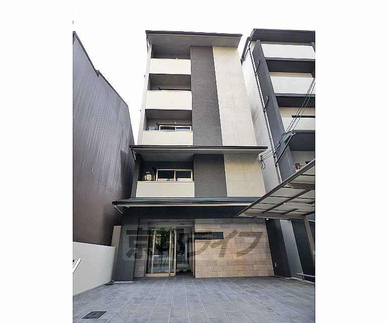 ＴＨＥ　ＧＡＲＮＥＴ　ＳＵＩＴＥ　ＲＥＳＩＤＥＮＣＥ　御所西の外観