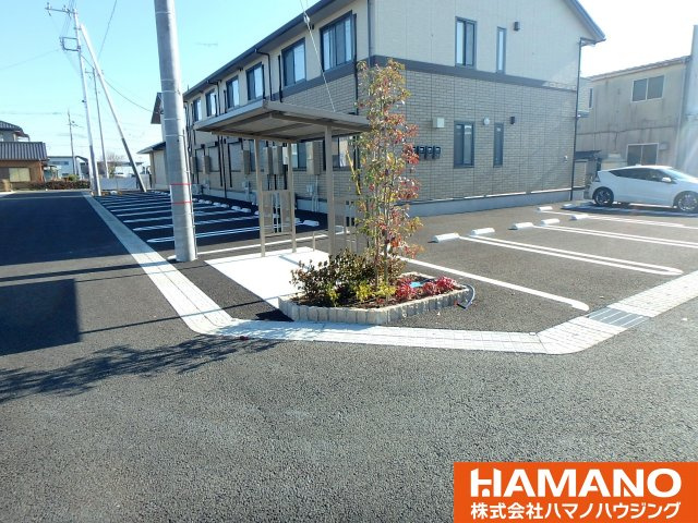 エミネンスパレの駐車場|車をお持ちの方に嬉しい駐車場付きの物件です